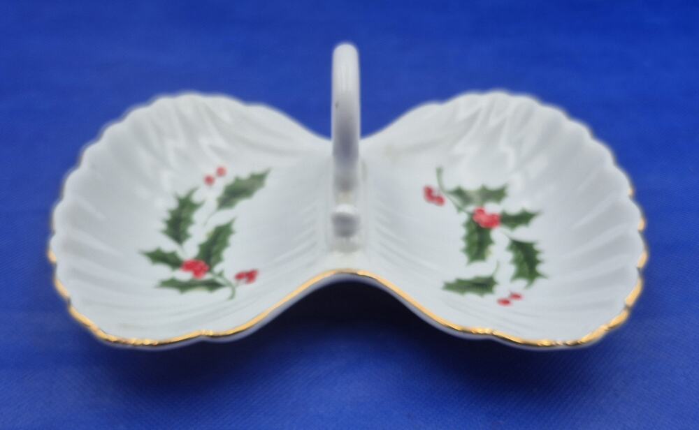 Vtg Porcelain Double-Shell Christmas Holly Candy Dish w/Handle Japan 7.5" Long